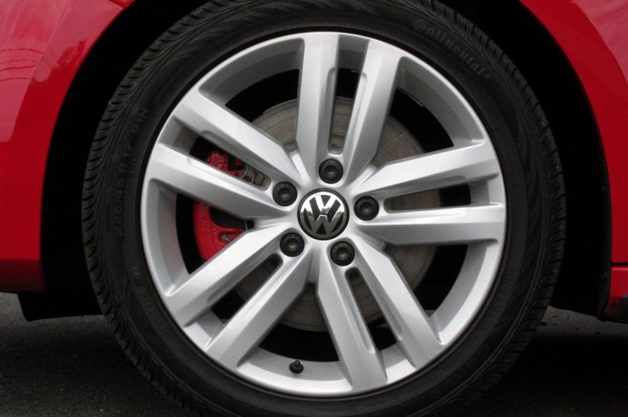 Volkswagen Jetta GLI 2012 года  (фото 40 из 49)